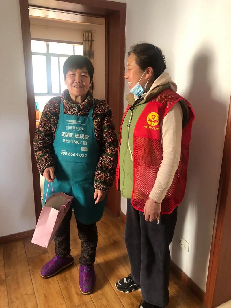 上门服务零距离 以爱心叩响养老服务的最后一扇门